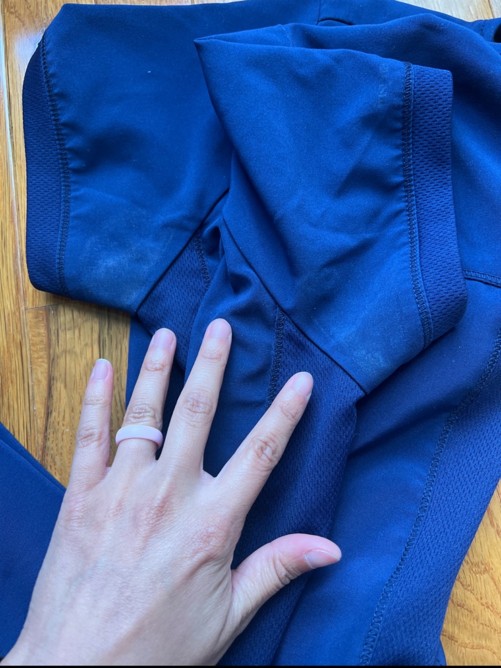Navy scrub set - Picture 4 of 4